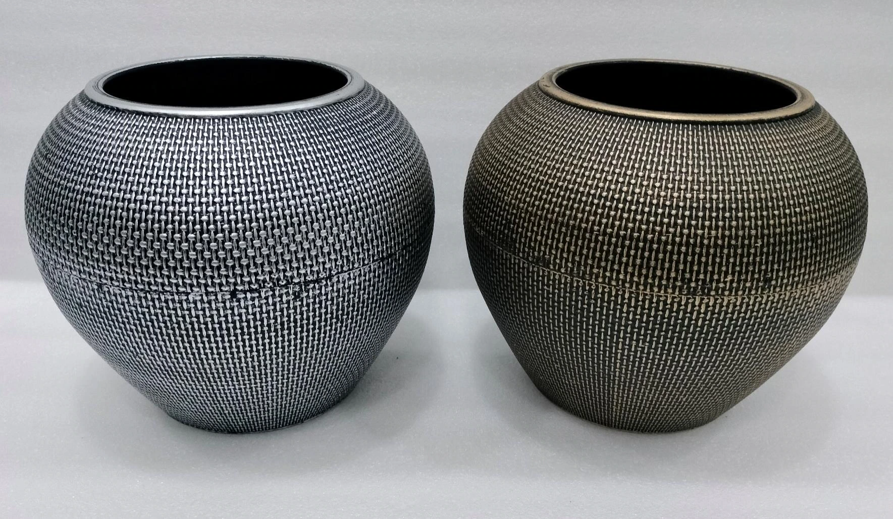 Plastic Pot Metallic Diamond Shape Small 27*13*20
